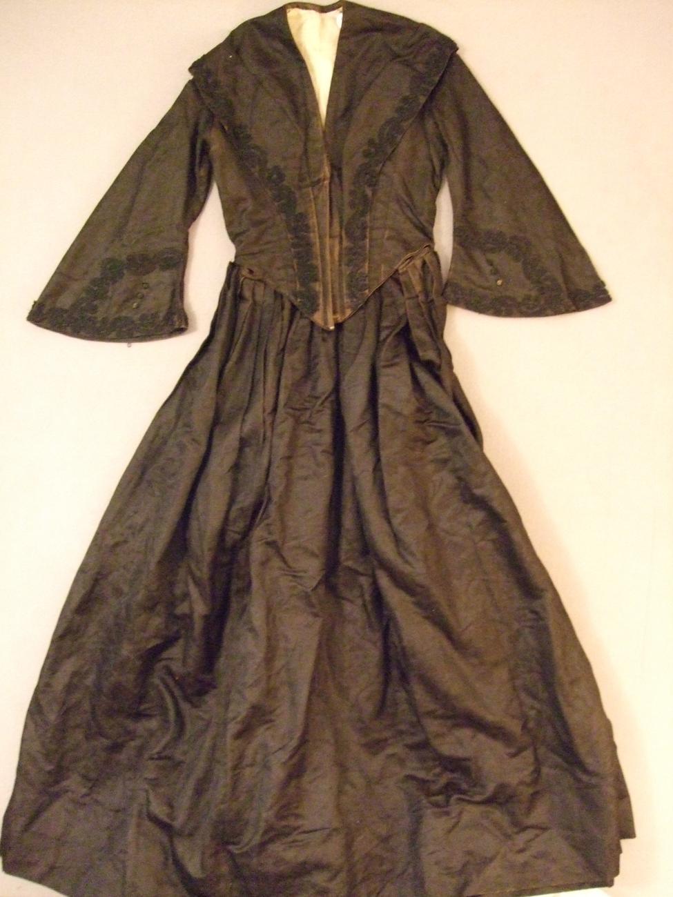 Dress of Eliza Snow