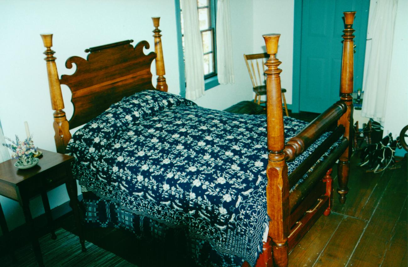 Griswold Inn Rope and Peg Bed