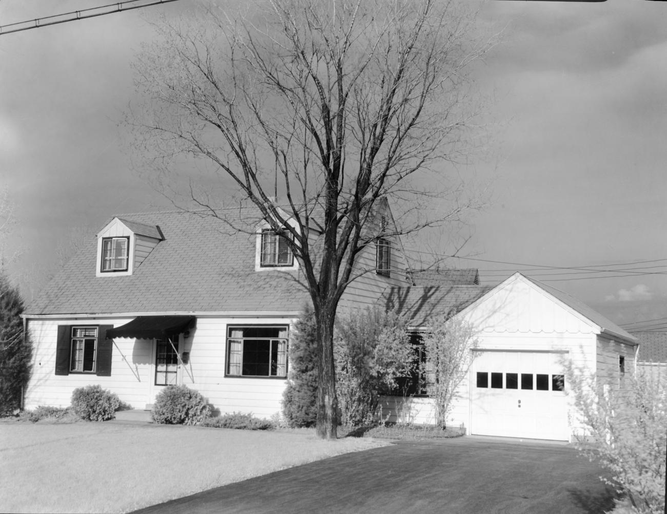 Photograph of 472 Park Boulevard, 1950s