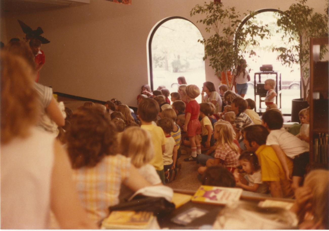 Photograph of Children Attending Zoo Animal Program, Old Worthington Library