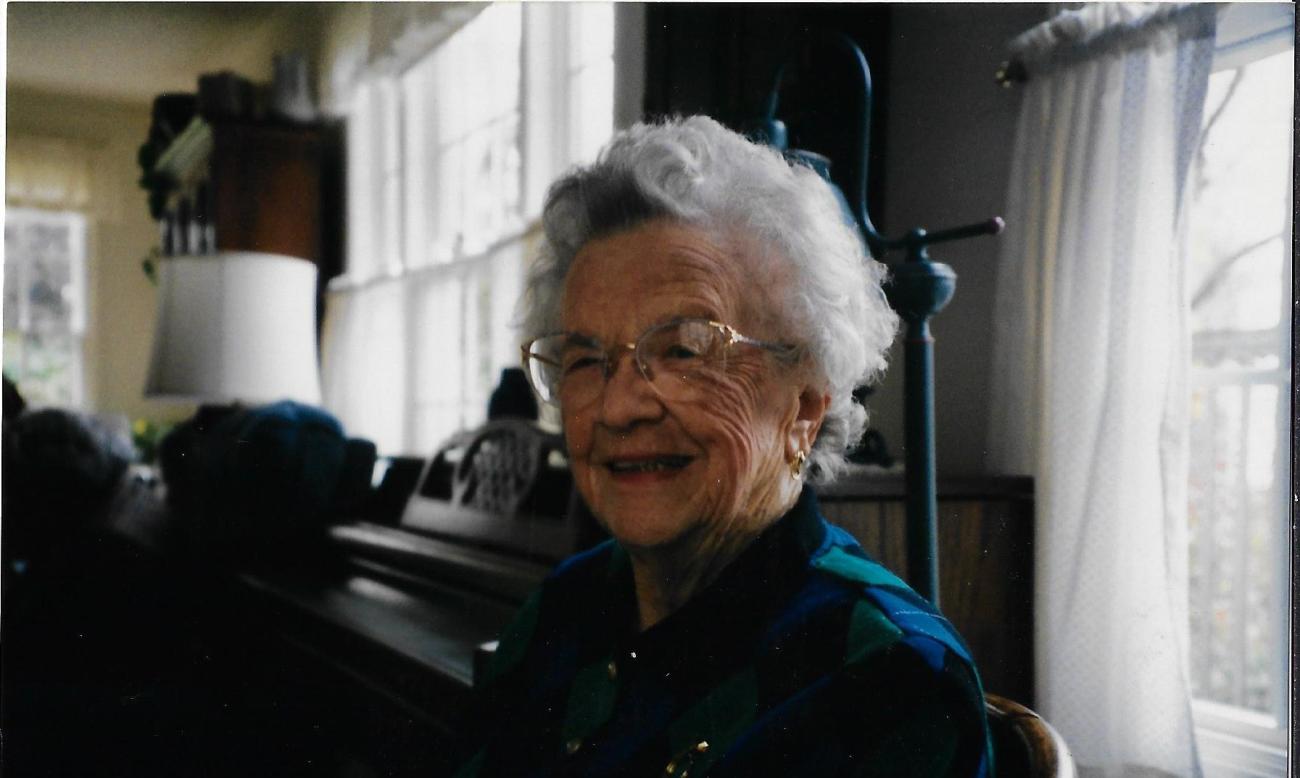 Photograph of Doris McMullen