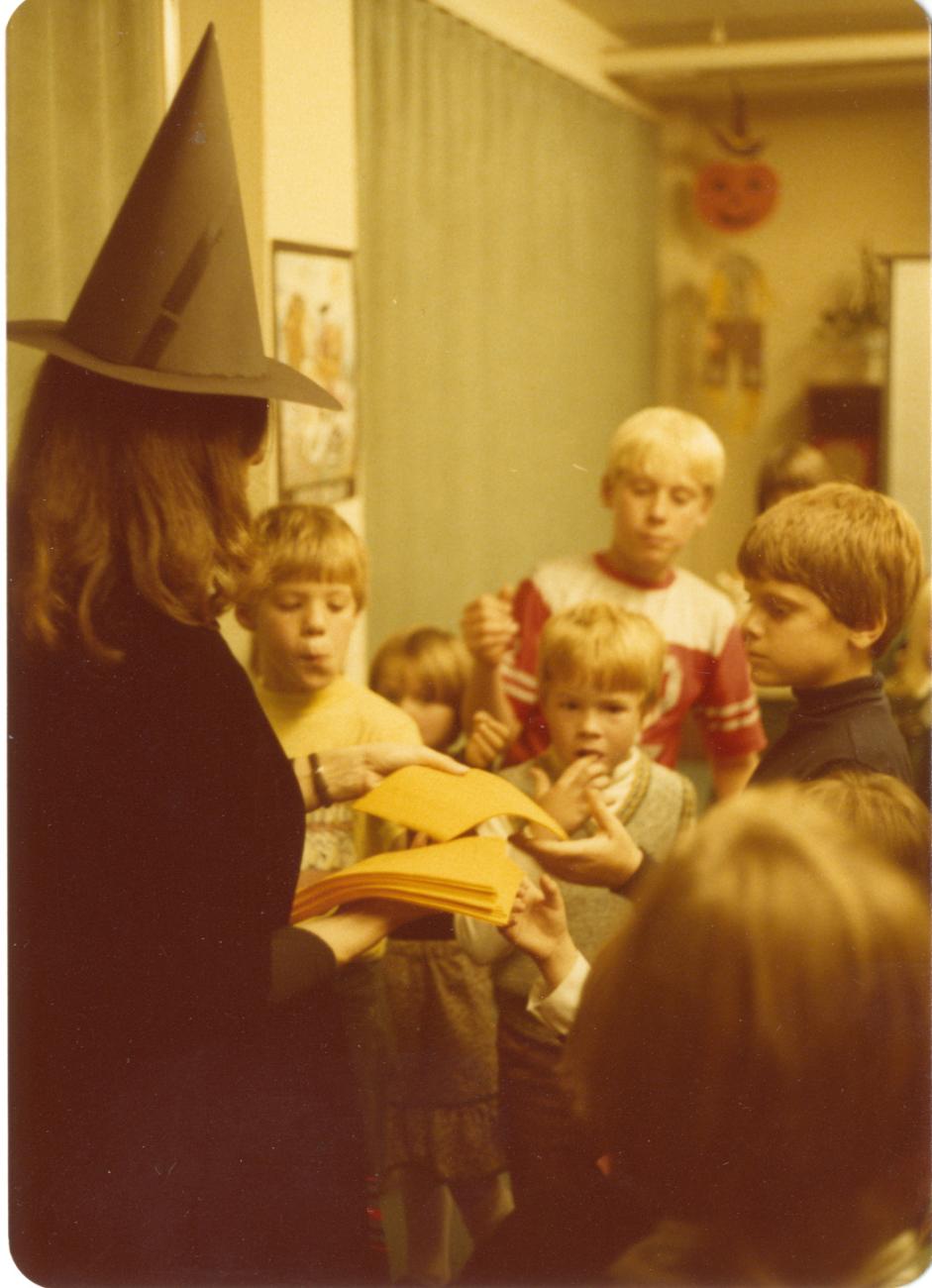 Photograph of Librarian Rachel Alexander and Children at the Worthington Public Library, 752 High Street