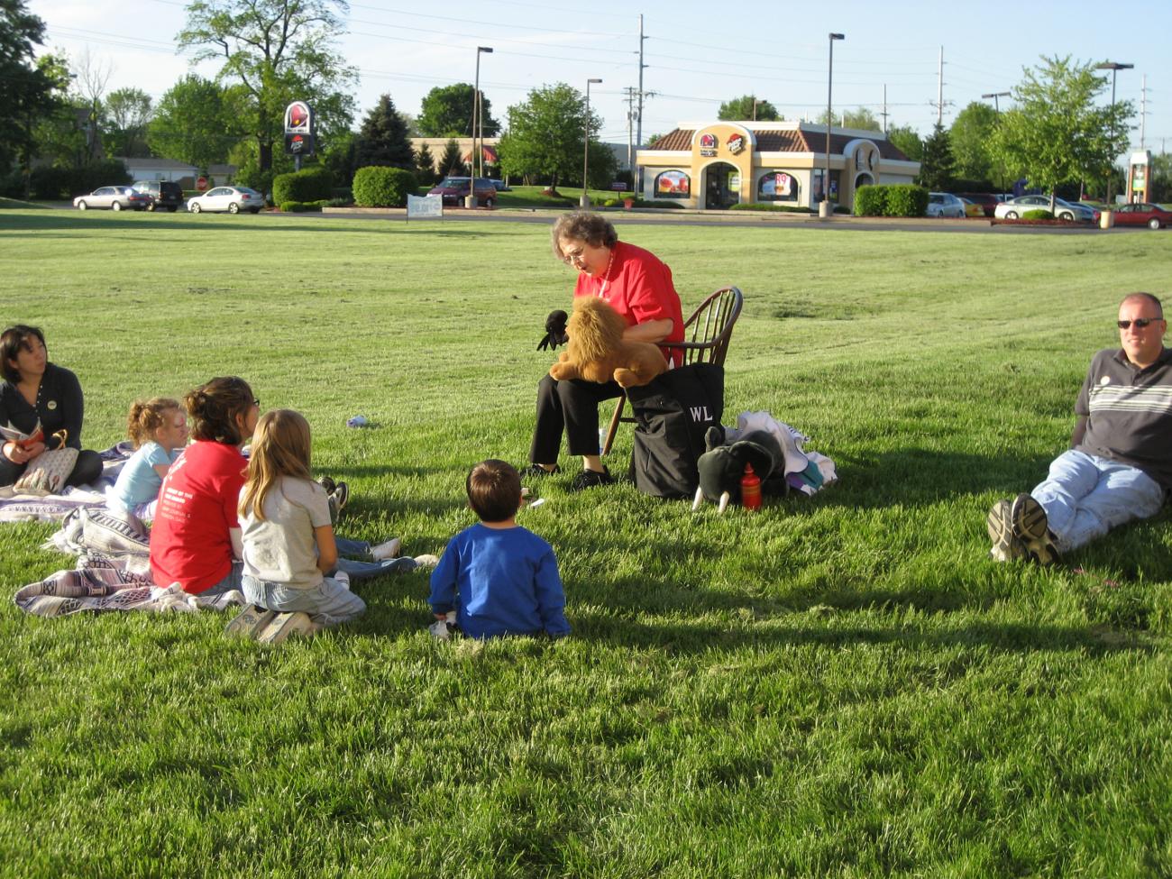 Photograph of Mary Jane Bellay at the Worthington Park Library Family Fun Night
