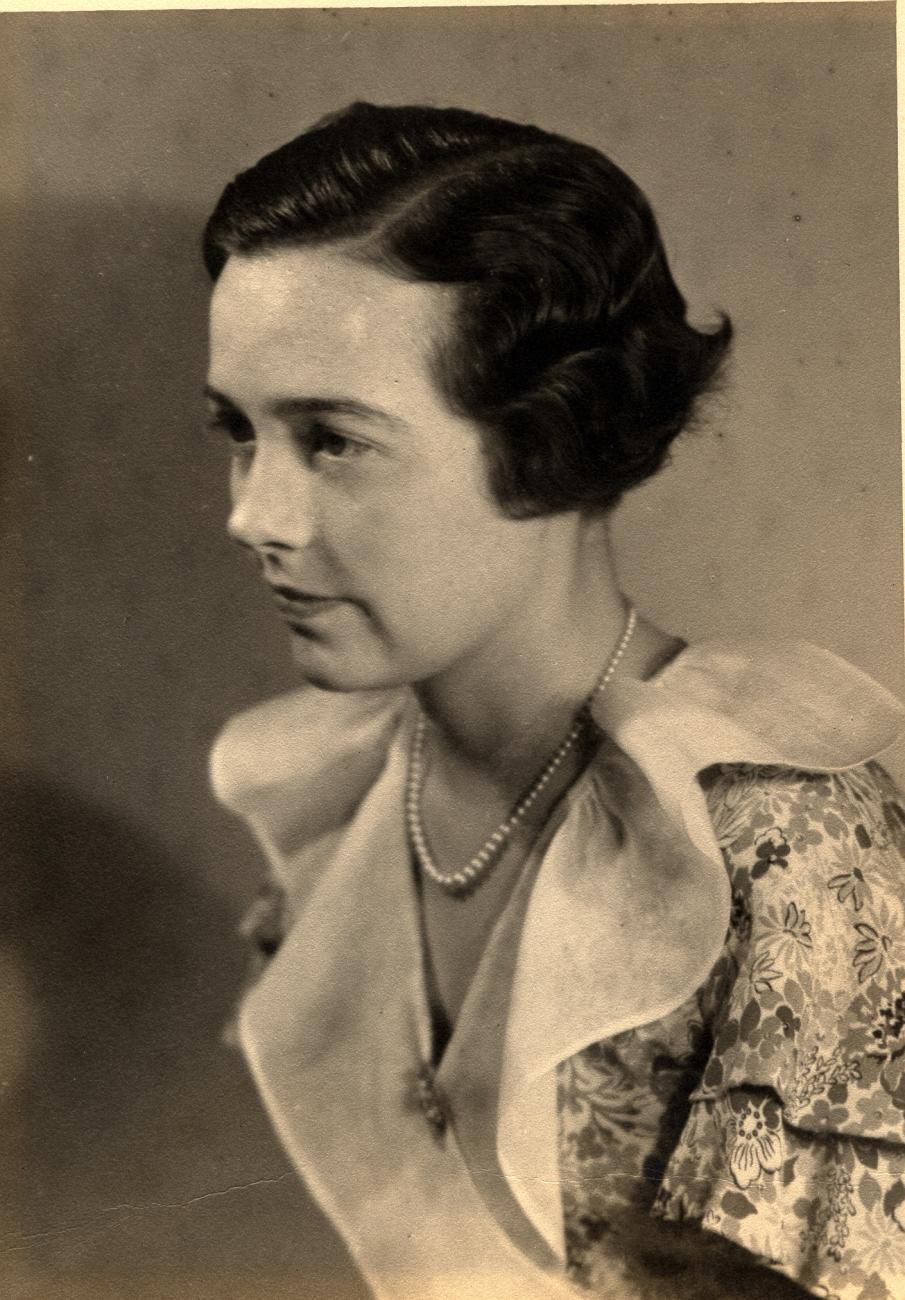 Photograph of Molly Brown Caren Fisher