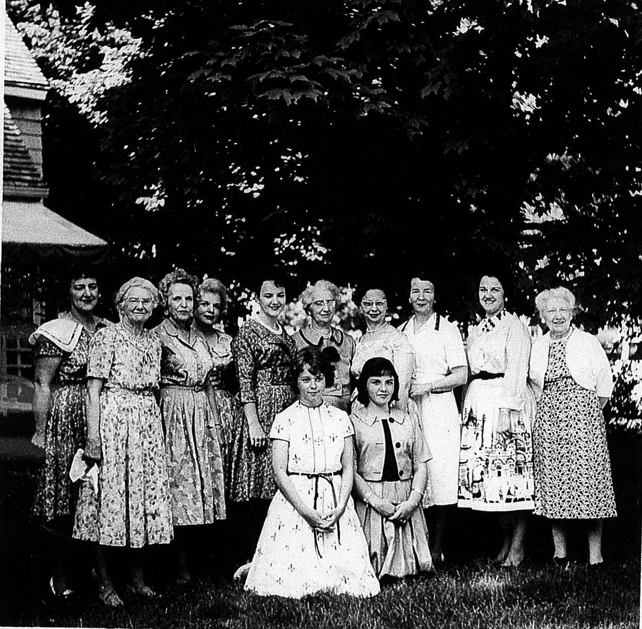 Photograph of Vest Sisters and women in extended family, 1961