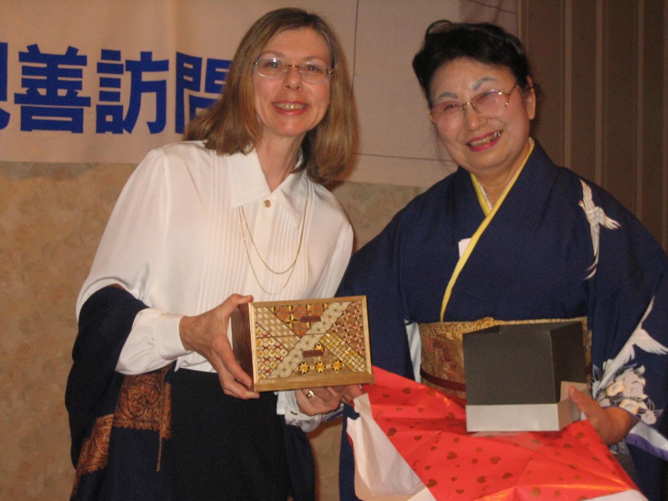 Photograph of Virginia Duym and Etsuko Saneyoshi