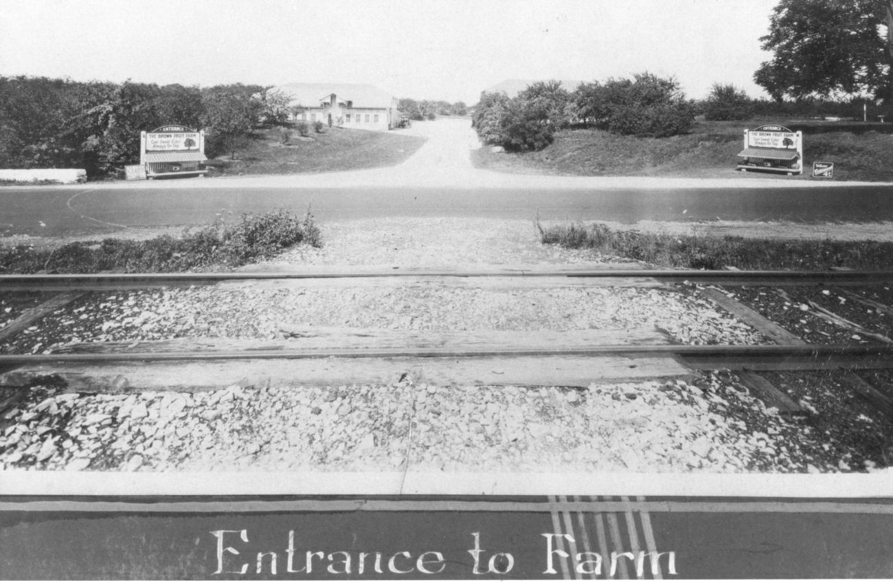 Photograph of the Entrance of the Brown Fruit Farm