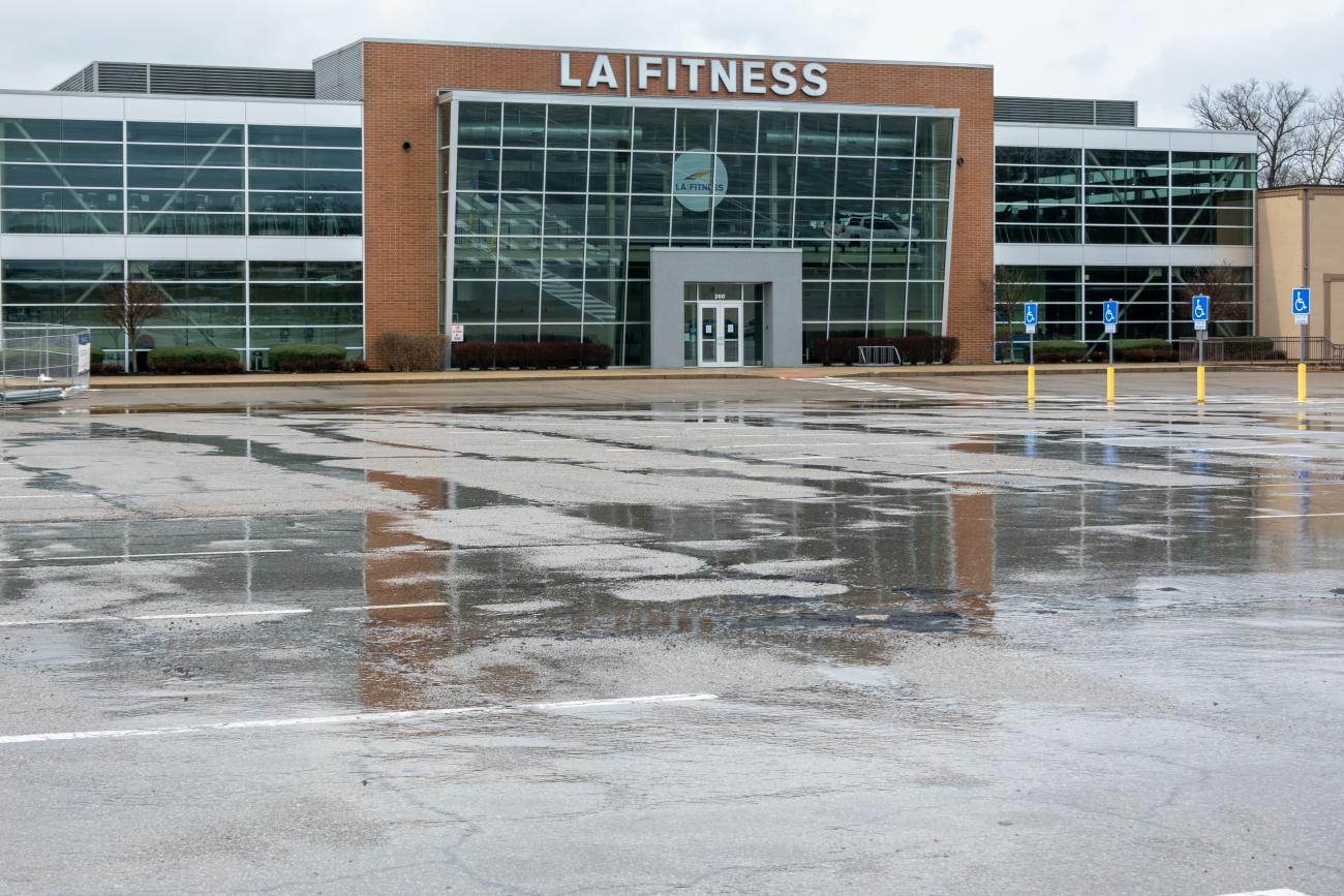 Photograph of the Parking Lot and Entrance to LA Fitness in Graceland Shopping Center