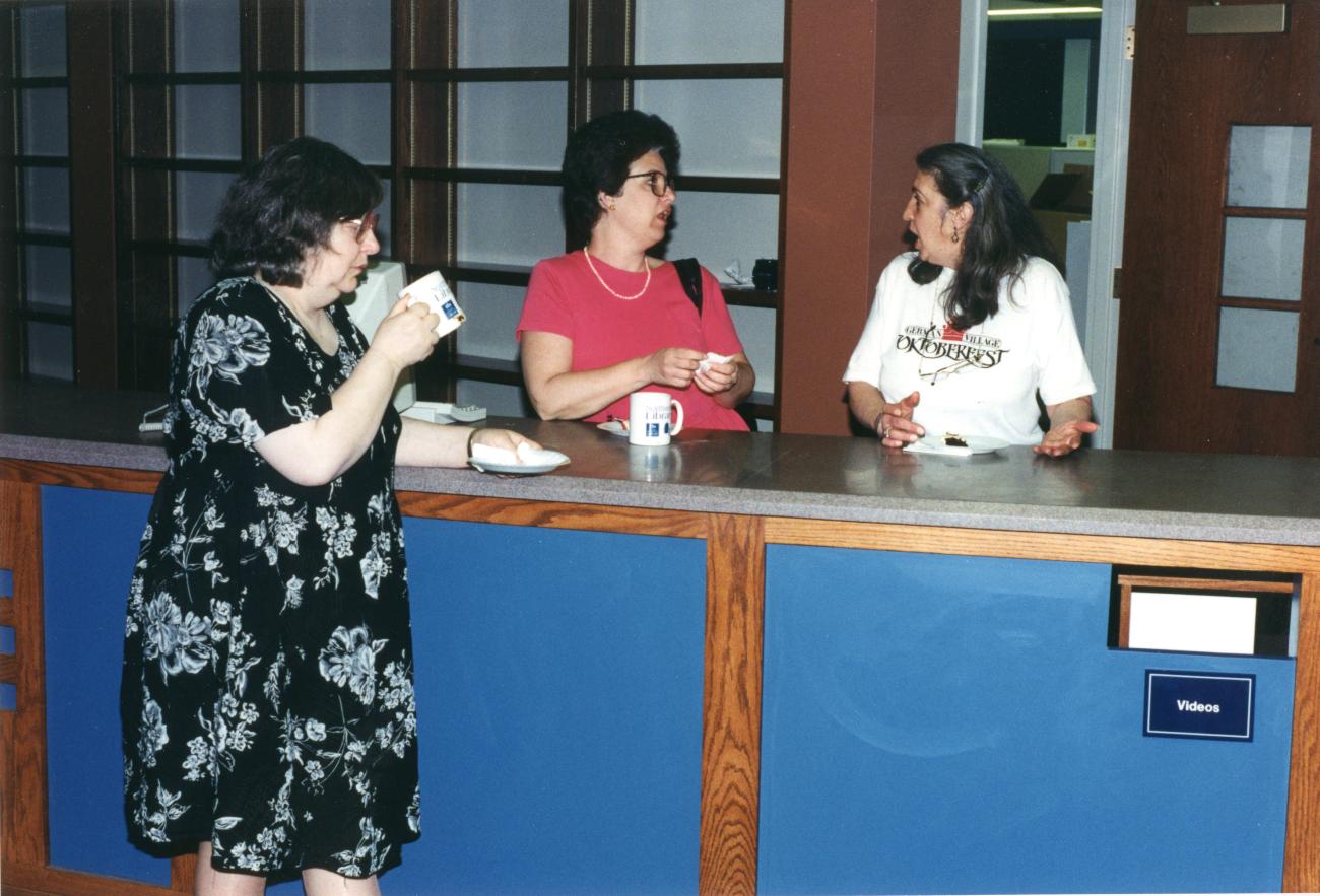 Susan Branch, Linda Roberts and Bonnie Beth Mitchell at the Northwest Library Pre-Opening Event