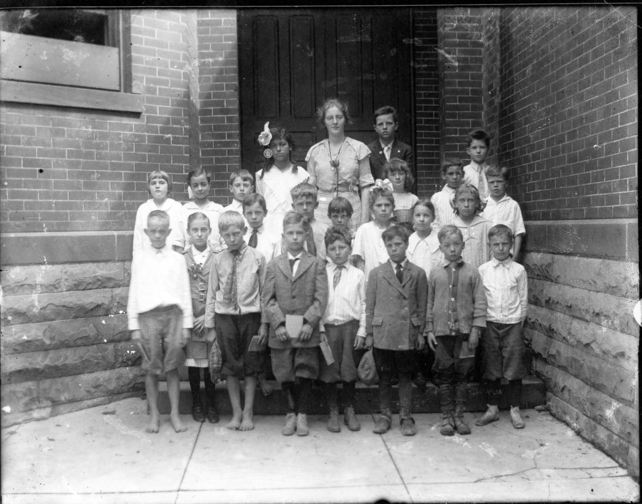 Worthington Grade School Children