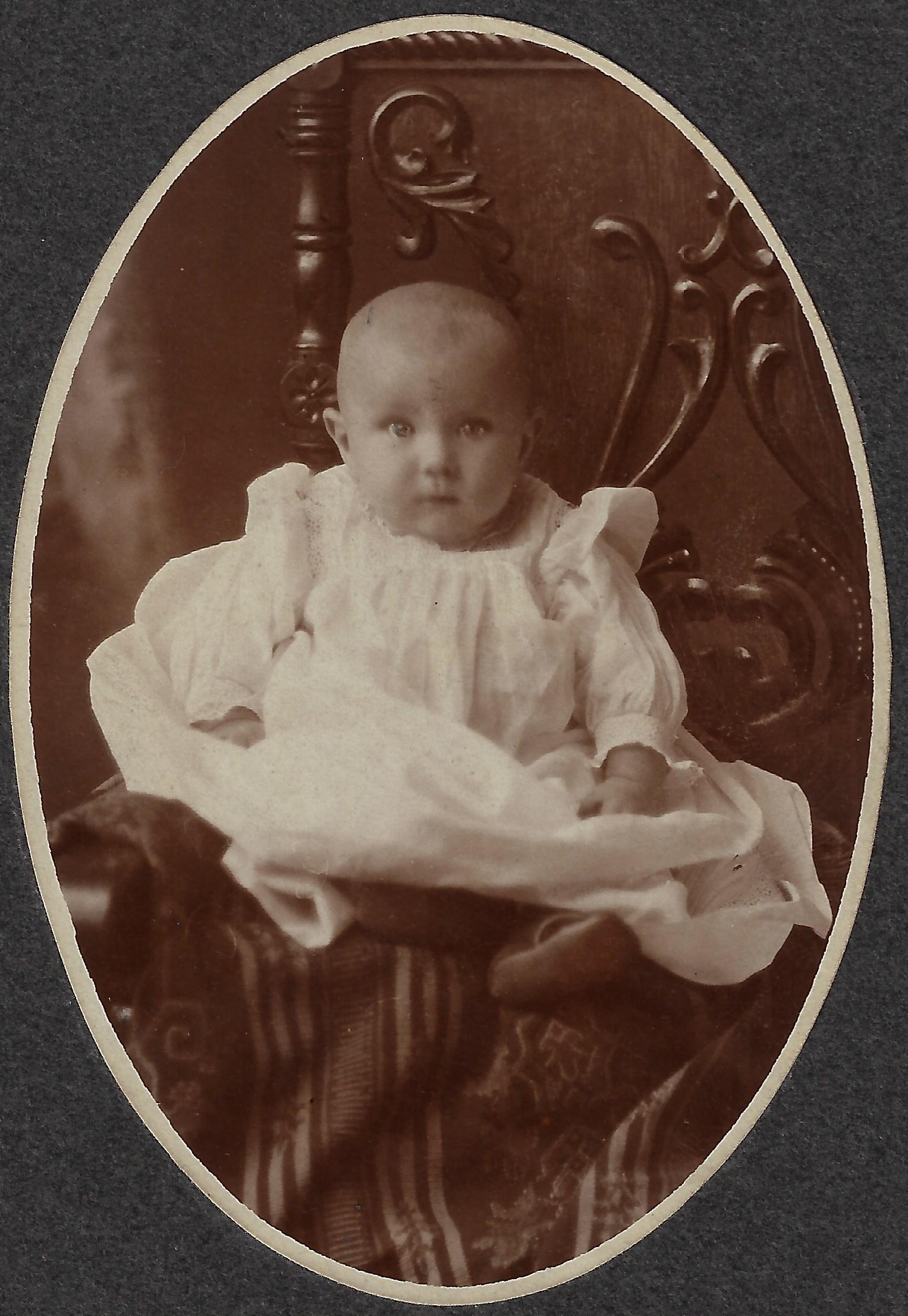 Photograph of Abner Eli Pinney as infant
