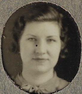 Photograph of Clara Louise Goss