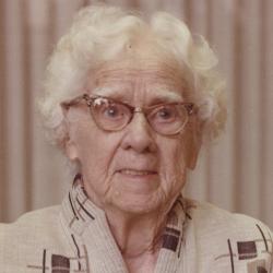 Marian Stearnes at Wedding at the Old Worthington Library