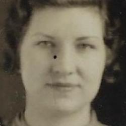 Photograph of Clara Louise Goss