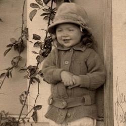 Photograph of Molly Brown Caren Fisher at Age Two