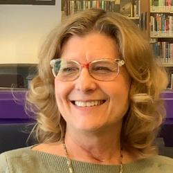 Photograph of Niki Gnezda