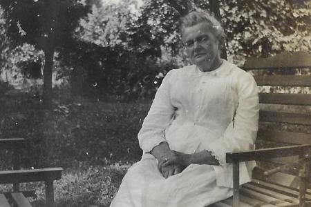 Photograph of Fondelia Griswold